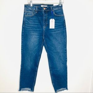 NWT CELLO High Waist Distressed Straight Leg Boyfriend Denim Jeans Women Size 9